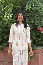 🌻Chndramukhi Peach Stylish Women Co-ord Set