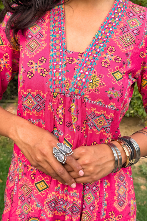 Neck design detail of Aparajita pink co-ord set